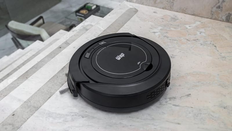 O Robô que detecta obstáculos e não cai na escada